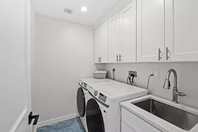 172 Choir Lane, Westbury, NY 11590 - Photo 40