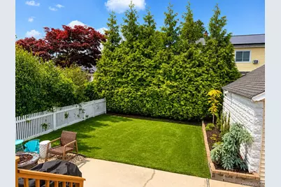 137 Cleveland Avenue, Massapequa, NY 11758 - Photo 2