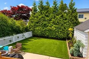 137 Cleveland Ave, Massapequa, NY 11758 - Photo 2