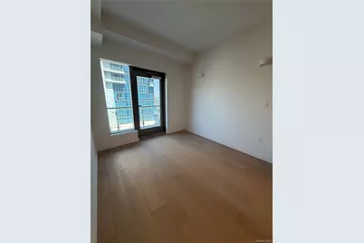 3371 Prince Street #6L, Flushing, NY 11354 - Photo 8