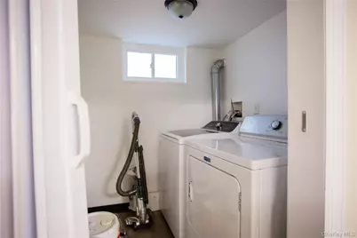 193 Nassau Boulevard #Main, West Hempstead, NY 11552 - Photo 18