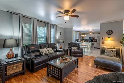 7 Pearlbush Lane, Poughkeepsie, NY 12603 - Photo 8