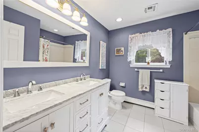 8 Frontier Trail, Manorville, NY 11949 - Photo 36