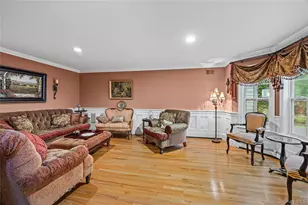 8 Frontier Trail, Manorville, NY 11949 - Photo 14