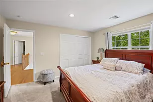 8 Frontier Trail, Manorville, NY 11949 - Photo 32