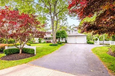 8 Frontier Trail, Manorville, NY 11949 - Photo 6