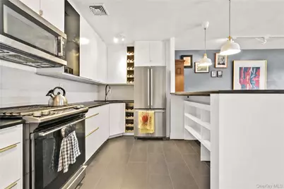 827 E 161st Street #B, Bronx, NY 10459 - Photo 8