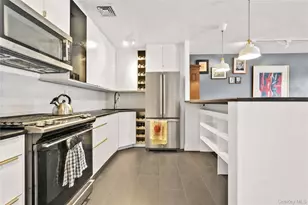 827 E 161st St, Bronx, NY 10459 - Photo 8