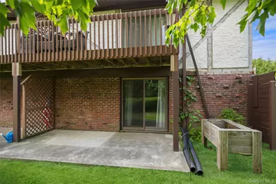 16 Bailey Court #16, Middle Island, NY 11953 - Photo 12