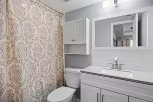 16 Bailey Ct, Middle Island, NY 11953 - Photo 8