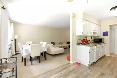 130 Sierra Vista Lane #2nd Floor, Valley Cottage, NY 10989 - Photo 22