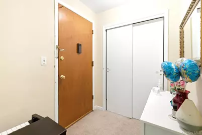 130 Sierra Vista Lane #2nd Floor, Valley Cottage, NY 10989 - Photo 6
