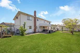 1540 7th St, West Babylon, NY 11704 - Photo 4