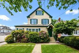 82 Clove Rd, New Rochelle, NY 10801 - Photo 2