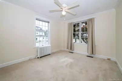 82 Clove Road, New Rochelle, NY 10801 - Photo 8
