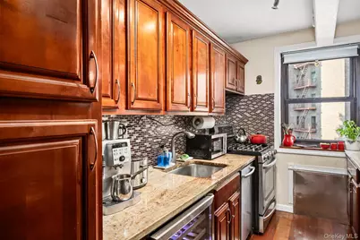 139-05 85 Drive #6E, Briarwood, NY 11435 - Photo 8