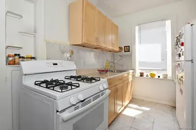 21815 100th Avenue, Queens Village, NY 11429 - Photo 10