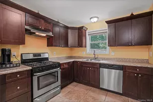 50 Sears Ave, Elmsford, NY 10523 - Photo 10