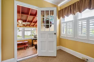 311 Locust Ave, Freeport, NY 11520 - Photo 10