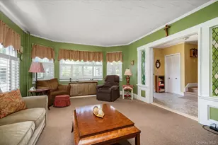 311 Locust Ave, Freeport, NY 11520 - Photo 8