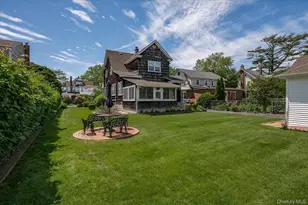 311 Locust Ave, Freeport, NY 11520 - Photo 26