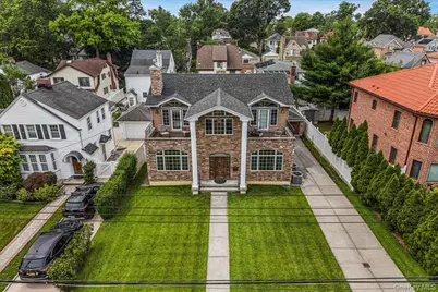 4308 Glenwood Street, Little Neck, NY 11363 - Photo 2