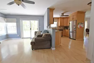 1 Gregg Ln, Coram, NY 11727 - Photo 18