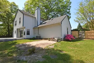1 Gregg Ln, Coram, NY 11727 - Photo 38