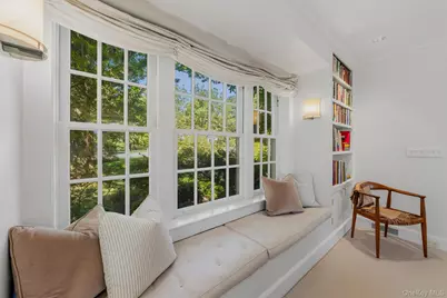 6 Hillair Circle, White Plains, NY 10605 - Photo 6