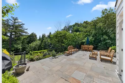 6 Hillair Circle, White Plains, NY 10605 - Photo 40