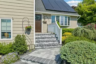 2821 Colonial Ave, Merrick, NY 11566 - Photo 2