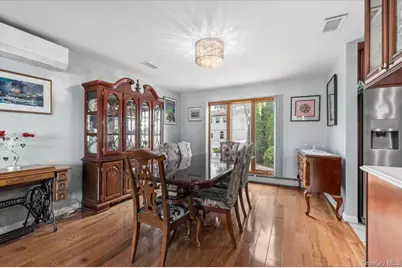 9 Bernadette Court, Hicksville, NY 11801 - Photo 10