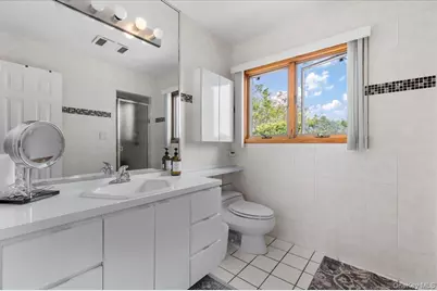 9 Bernadette Court, Hicksville, NY 11801 - Photo 20