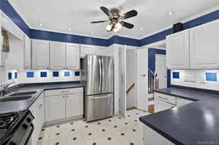 4 St Eve Ct, Middletown, NY 10940 - Photo 12