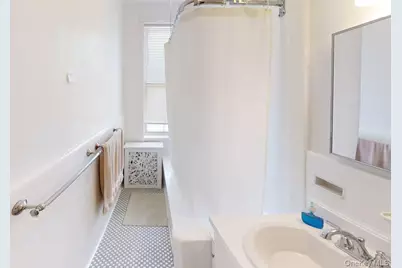 445 Gramatan Avenue #FC2, Fleetwood, NY 10552 - Photo 2