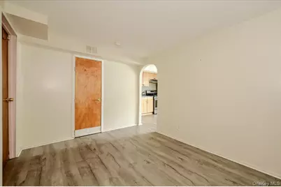 156 Revere Avenue, Bronx, NY 10465 - Photo 18