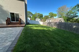 27 Sunburst Dr, Rocky Point, NY 11778 - Photo 22