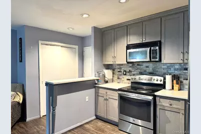 60 Kensico Road #6, Thornwood, NY 10594 - Photo 10