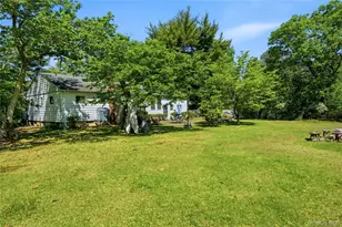37 Winston Dr, Smithtown, NY 11787 - Photo 26