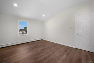 22 Lowland Rd, Levittown, NY 11756 - Photo 24