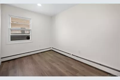 22 Lowland Road, Levittown, NY 11756 - Photo 16