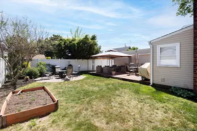 32 Yost Boulevard, Oceanside, NY 11572 - Photo 22