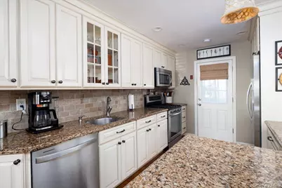 32 Yost Boulevard, Oceanside, NY 11572 - Photo 4