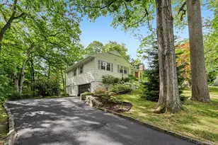 62 Mohegan Rd, Larchmont, NY 10538 - Photo 2