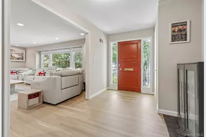 62 Mohegan Road, Larchmont, NY 10538 - Photo 8