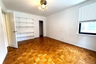 91-08 32nd Ave, East Elmhurst, NY 11369 - Photo 16