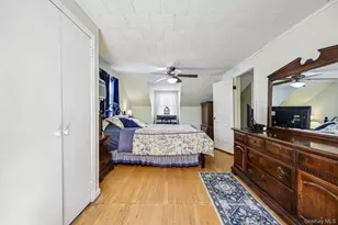 63 Kilburn Rd S, West Hempstead, NY 11552 - Photo 32