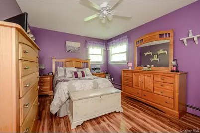 12 Northern Parkway E, Plainview, NY 11803 - Photo 12