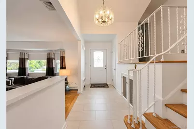 866 Abbott Street, East Meadow, NY 11554 - Photo 2
