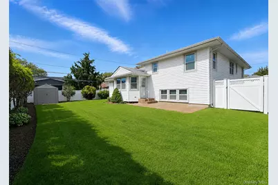 866 Abbott Street, East Meadow, NY 11554 - Photo 24